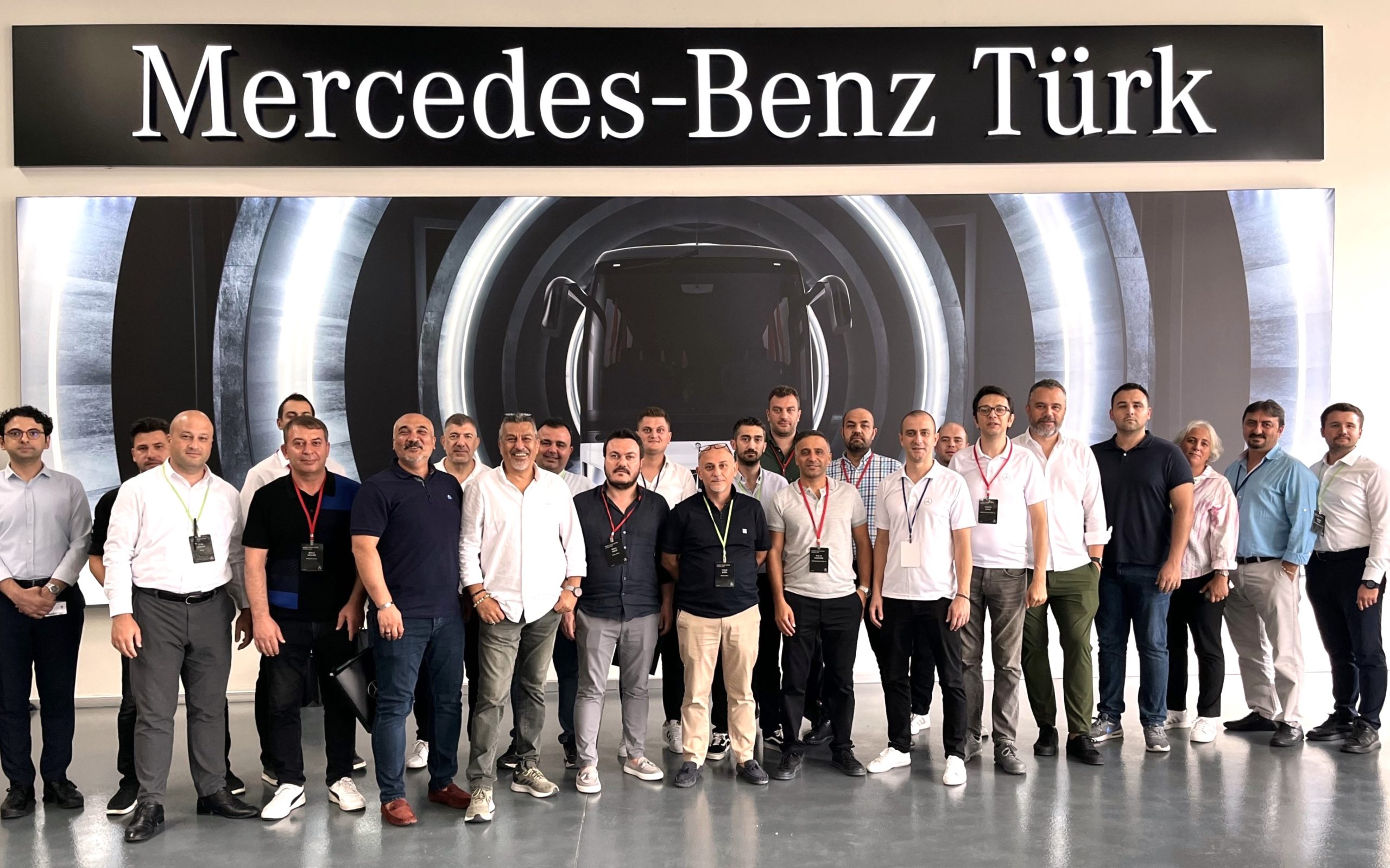 Mercedes-Benz Türk, Verdiği Eğitimler ile Hem Müşteri Memnuniyetine Hem de Bayi Çalışanlarının Gelişimine Yatırım Yapmaya Devam Ediyor