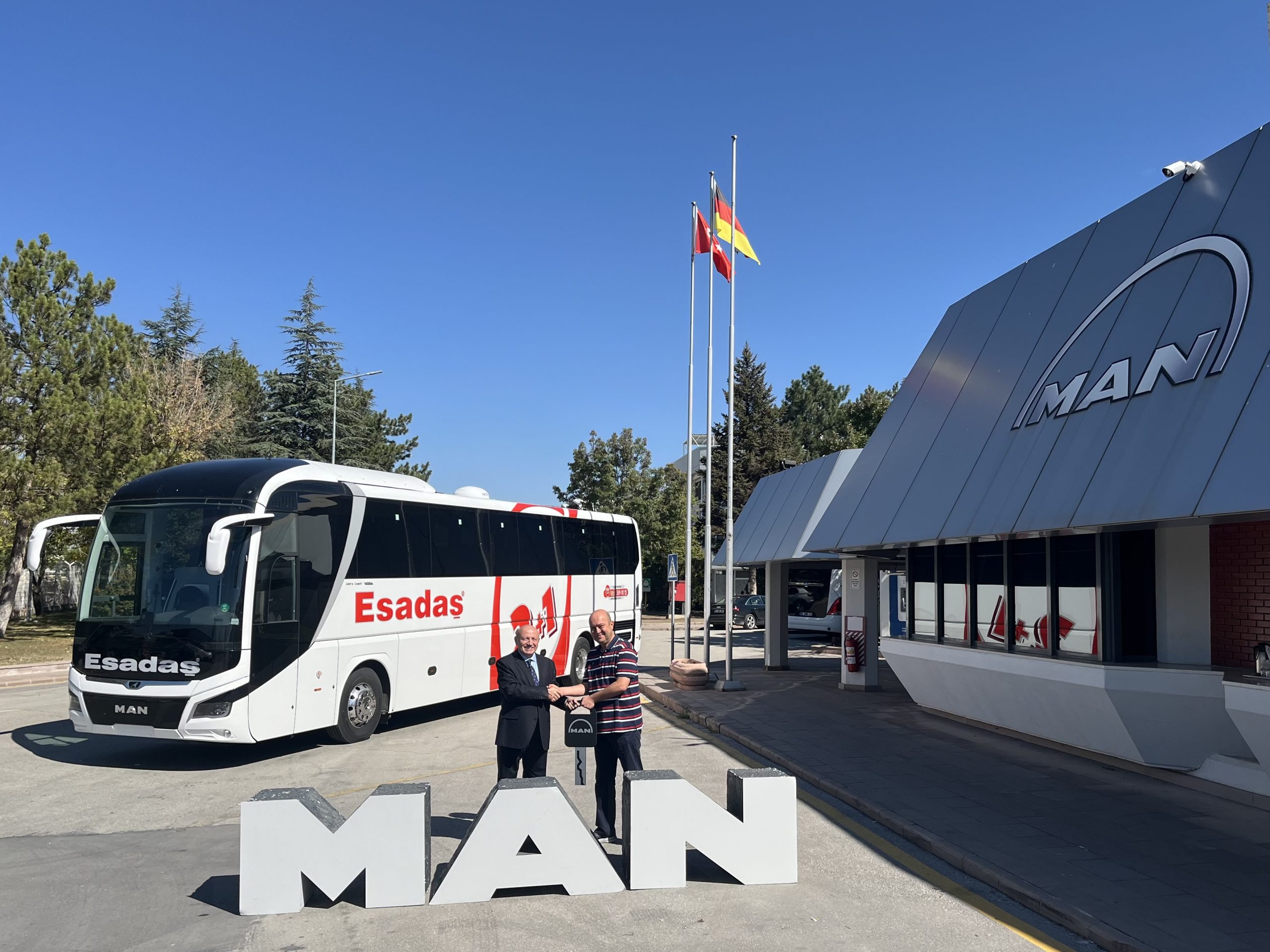 ESADAŞ Turizm’in tercihi MAN Lion’s Coach oldu