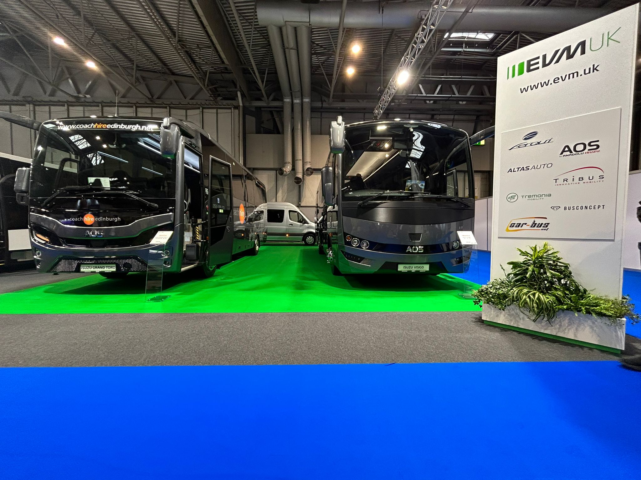 Anadolu Isuzu’nun Yenilikçi Modelleri EVM UK Standında Euro Bus Expo 2024 Fuarı’ndaydı