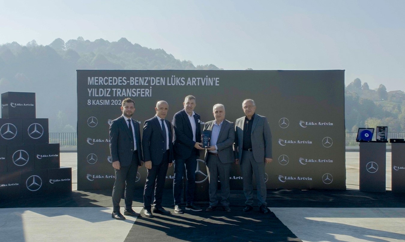 Mercedes-Benz Türk’ten Lüks Artvin Seyahat’e 5 Adet Mercedes-Benz Tourismo 16 RHD 2+1 Otobüs Teslimatı!